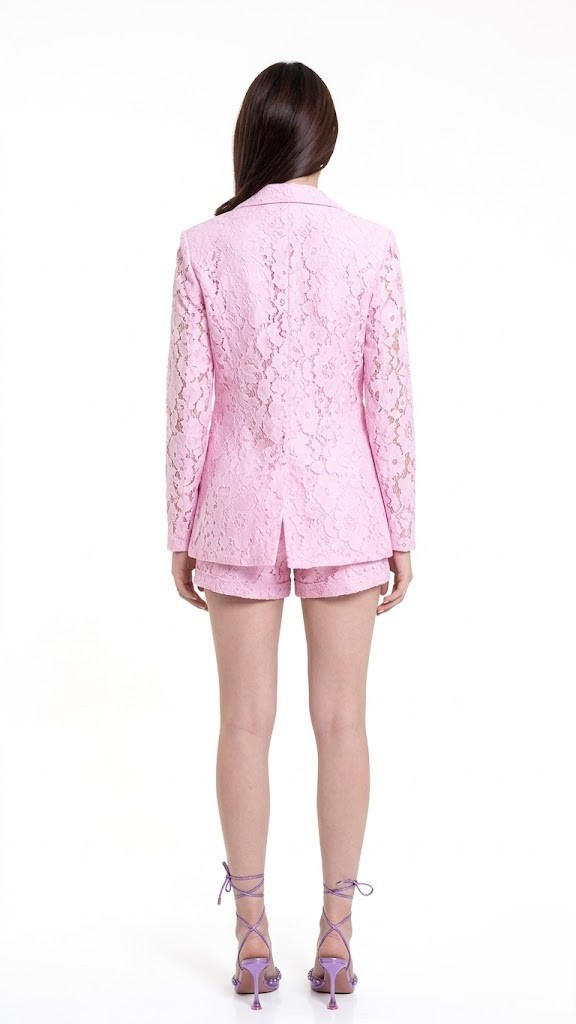 Conjunto de Sastrería en Encaje Floral con Blazer y Short